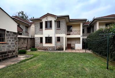 5 Bed Townhouse with En Suite in Lavington