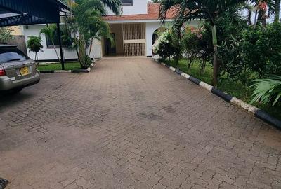 4 Bed House with En Suite at Nyali