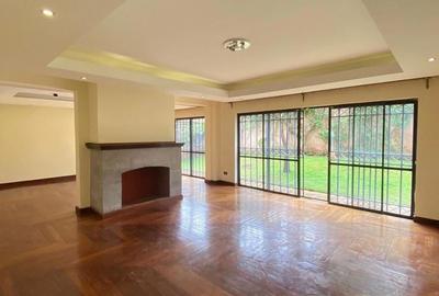 5 Bed Townhouse with En Suite in Lavington