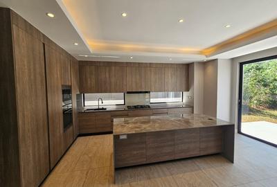 4 Bed Townhouse with En Suite in Runda - 4