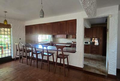 3 Bed House with En Suite in Spring Valley - 4