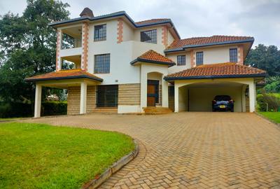 4 Bed Townhouse with En Suite in Kitisuru