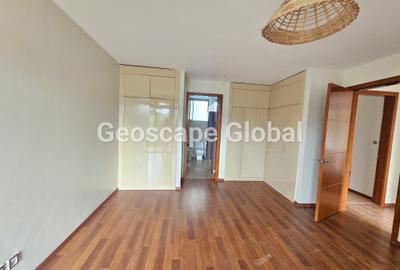 3 Bed Apartment with En Suite in Muthaiga