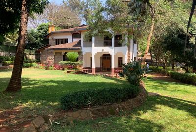 5 Bed Townhouse with En Suite in Runda - 2