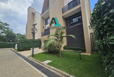 4 Bed Townhouse with En Suite in Lavington - 2