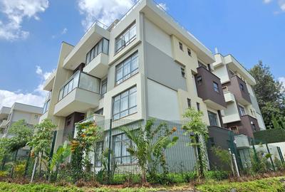 4 Bed Townhouse with En Suite at The Loft Two Rives