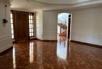 4 Bed House with En Suite in Karen - 4
