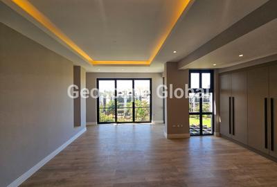 4 Bed Townhouse with En Suite in Runda - 3