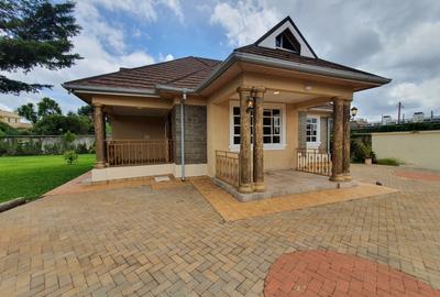4 Bed Villa with En Suite in Ruaka