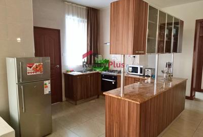 Serviced 2 Bed Apartment with En Suite in Kilimani