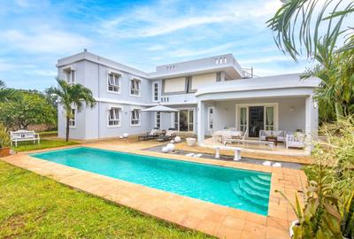 4 Bed House with En Suite in Vipingo