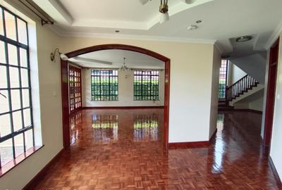 4 Bed Townhouse with En Suite at Off Convent Drive