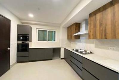 3 Bed Apartment with En Suite in Westlands Area