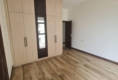 2 Bed Apartment with En Suite at Argwins Kodhek - 4
