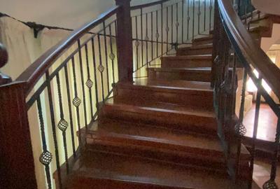 4 Bed House with En Suite in Kitisuru