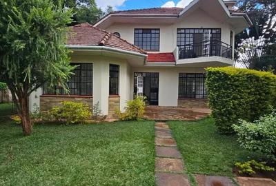 4 Bed Townhouse with En Suite in Spring Valley