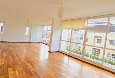 5 Bed Townhouse with En Suite at Convent Drive
