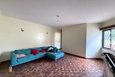 5 Bed Townhouse with En Suite in Lavington - 2