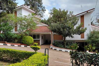 5 Bed Townhouse with Staff Quarters in Kileleshwa - 3