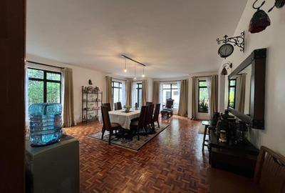 4 Bed House with En Suite at Karen Plains