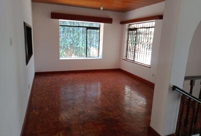 450 ft² Commercial Property with Fibre Internet at Off Rhapta Road