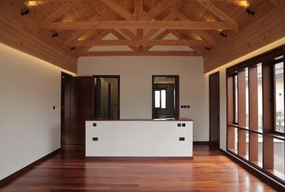 5 Bed House with En Suite at Runda - 2