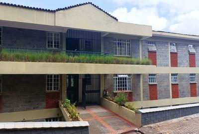 4 Bed House with En Suite in Muthaiga