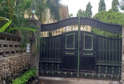 4 Bed House with En Suite in Nyali Area - 4