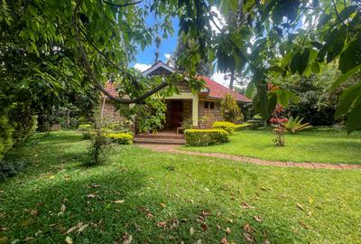 2 Bed House with Garden in Runda