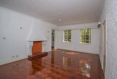 Serviced 3 Bed Apartment with En Suite in Muthaiga - 4