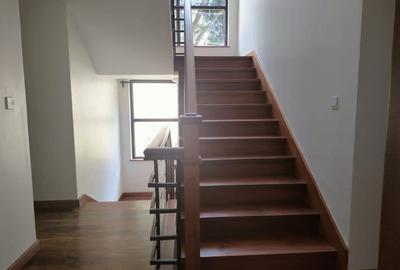 5 Bed Townhouse with En Suite at Njumbi Lane - 2