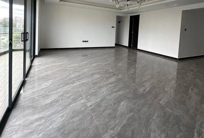 5 Bed Apartment with En Suite at Valley Arcade - 3