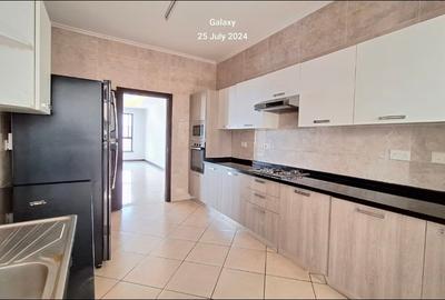 3 Bed Apartment with En Suite in General Mathenge - 3