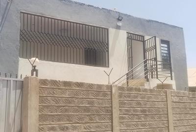 2 Bed Apartment with En Suite at Near Noonkopir Plaza - 3