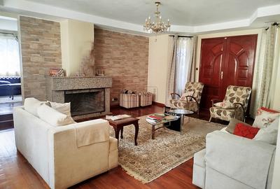 4 Bed House with En Suite at 5 Acre Close - 4