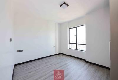 5 Bed Apartment with En Suite at 3Rd Parklands
