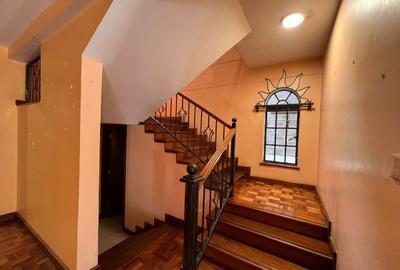 4 Bed Townhouse with En Suite in Westlands Area - 4