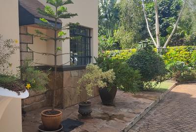 5 Bed Townhouse with En Suite at Runda