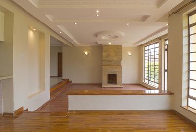 4 Bed House with En Suite in Kiambu Road