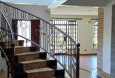 5 Bed Townhouse with En Suite at Convent Drive