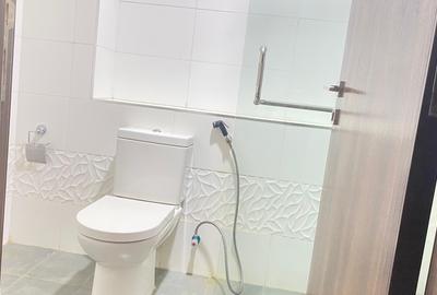 3 Bed Apartment with En Suite at Parklands - 4
