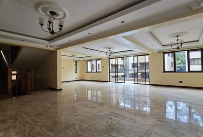 5 Bed House with En Suite in Lavington - 4