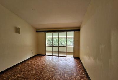 4 Bed House with En Suite in Spring Valley - 3