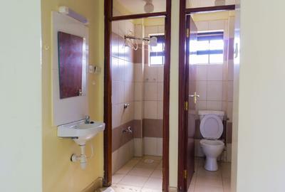 2 Bed Apartment with Parking in Ruaka