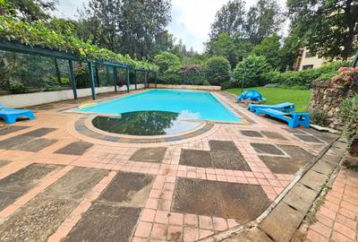 4 Bed Townhouse with En Suite in Riverside