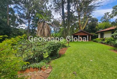 4 Bed House with En Suite in Nyari - 2