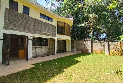 4 Bed Townhouse with En Suite at Brookside Area