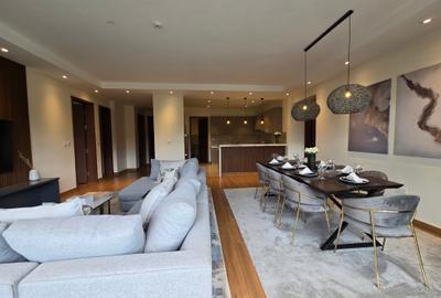 3 Bed Apartment with En Suite in Riverside