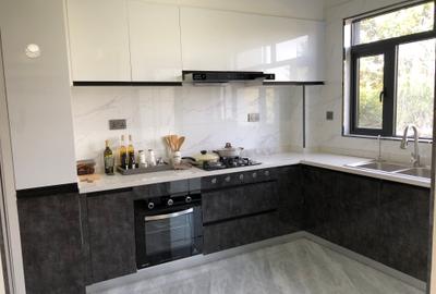 4 Bed Apartment with En Suite at Lavington