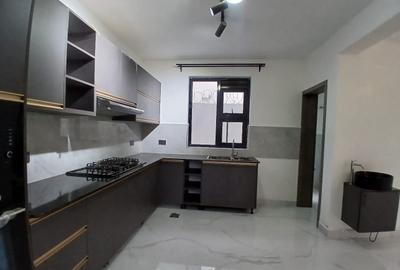 5 Bed House with En Suite in Ruiru - 3